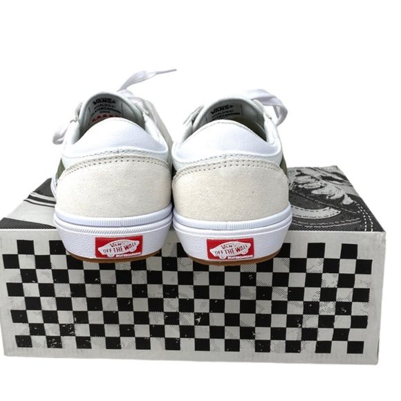 VANS Gilbert Crocket Shoes Women's Skate White Suede Low Sneakers VN0A5JIF133 - Picture 9 of 10